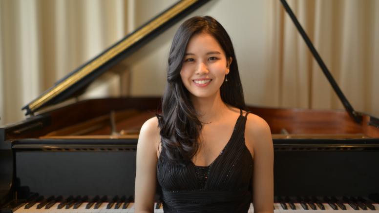 Bechstein Young Professionals - two more concerts at LIVING BERLIN this year!