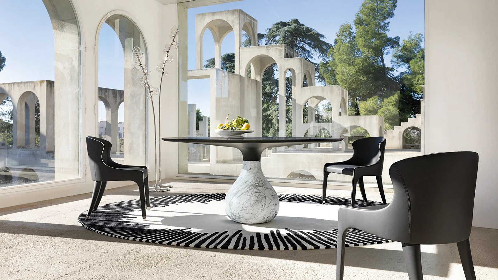 lb store roche bobois 2025 1 AQUA BLACK Table de repas amb pdf ht 2
