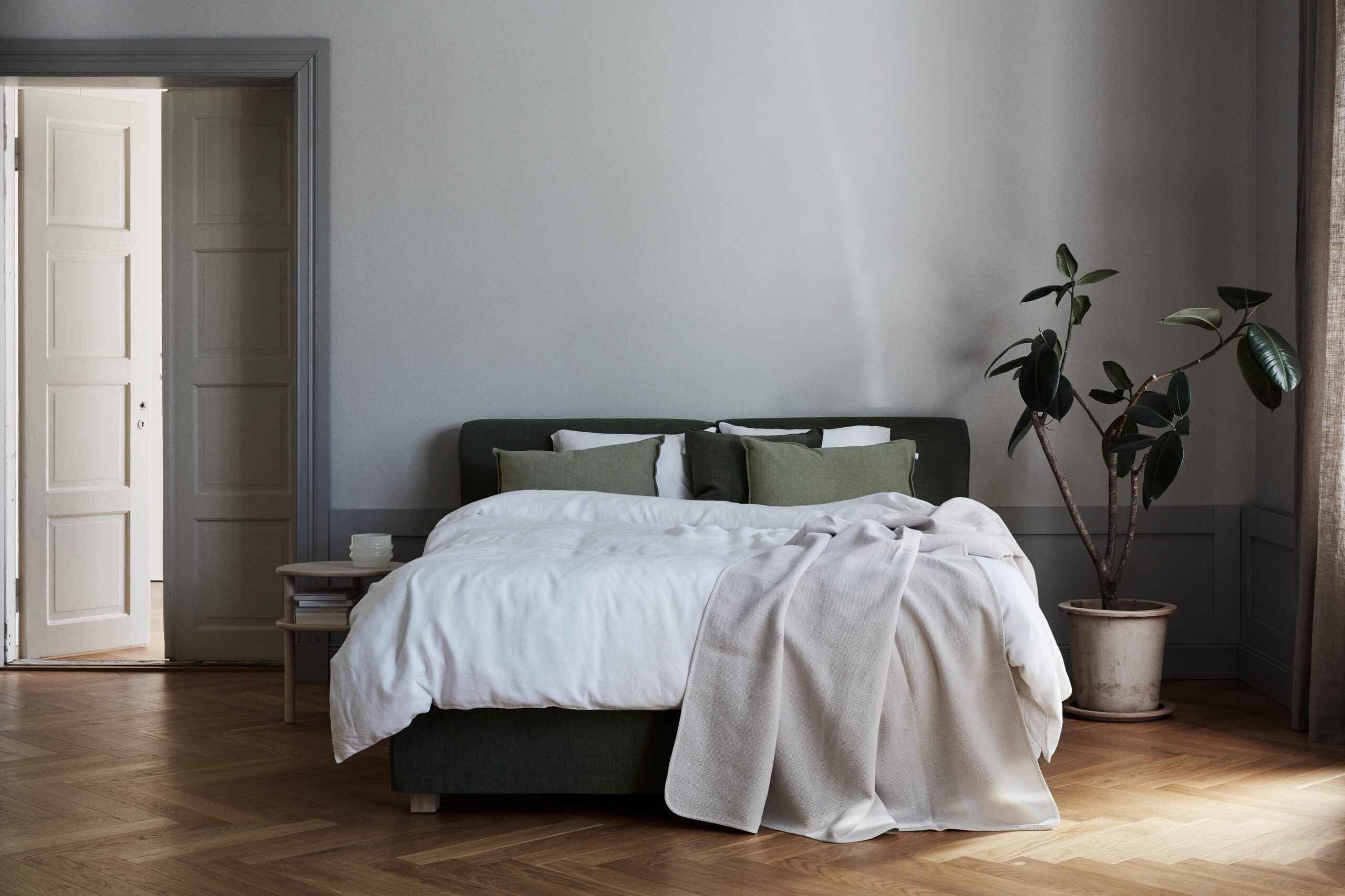 matri soft headboard green caleido scaled